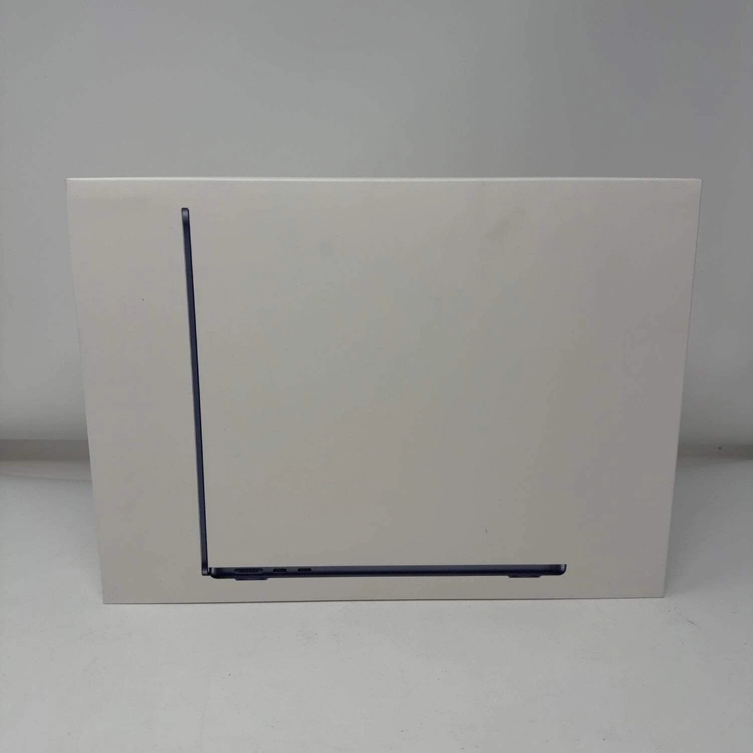 New 2025 Apple MacBook Air 13" M5 8C GPU 4 6GHz 16GB RAM 512GB SSD MDHE4LL/A