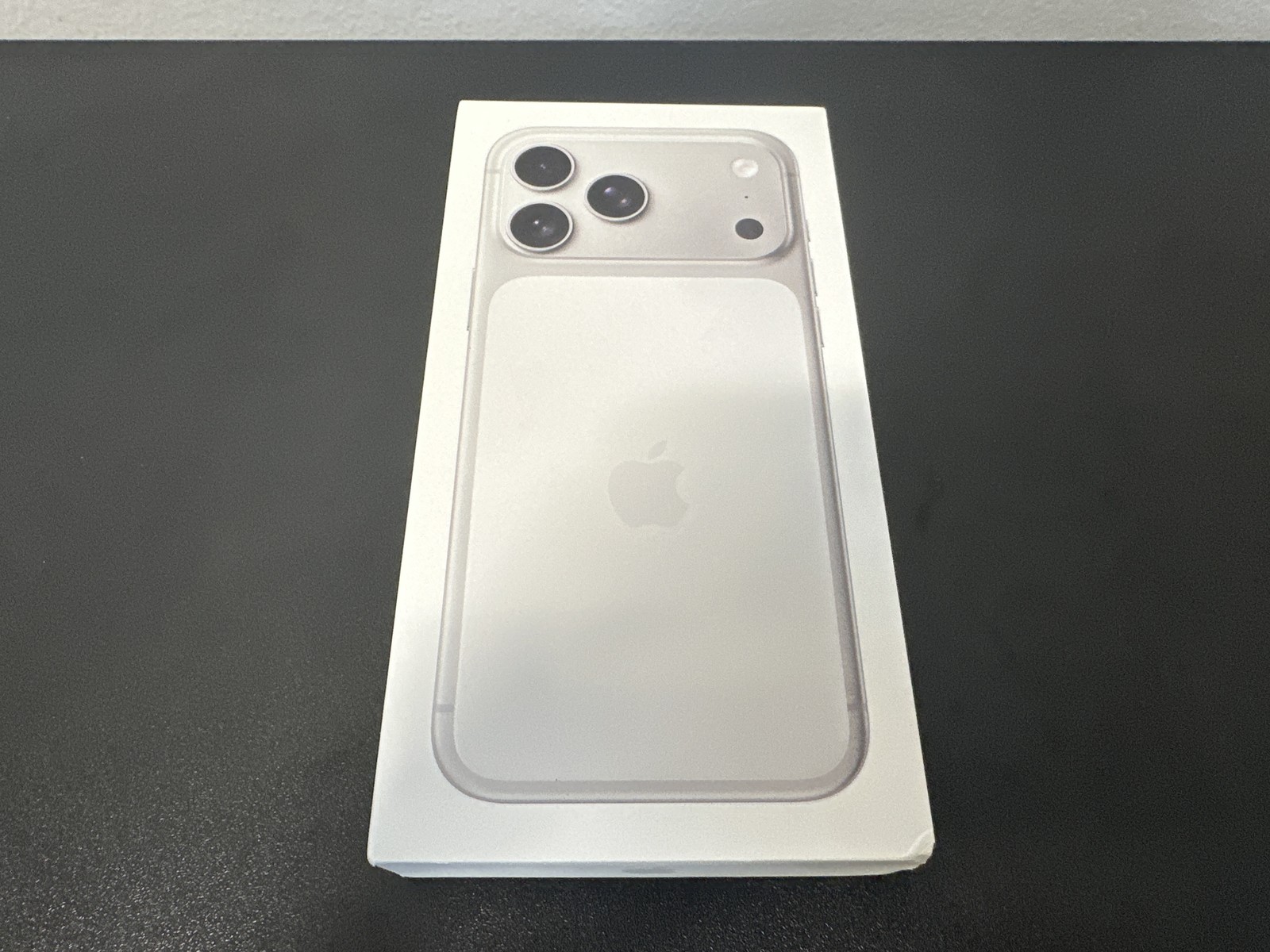 New Open Box Apple iPhone 17 Pro Max 256GB Silver Unlocked  Never Used