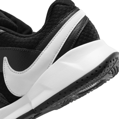 NikeCourt Lite 4
