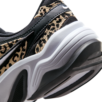 Talla 6.5  - Nike AL8