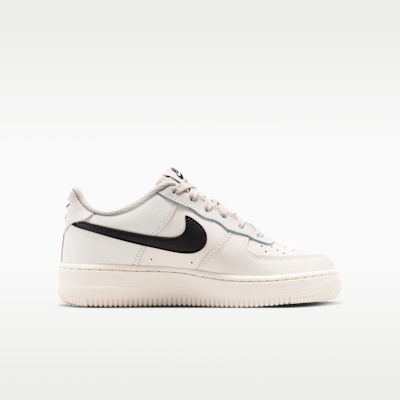 Talla 6.5Y - Nike Air Force 1 Essential