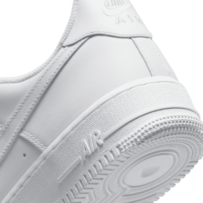 Nike Air Force 1  07, M12 y otro M11.5