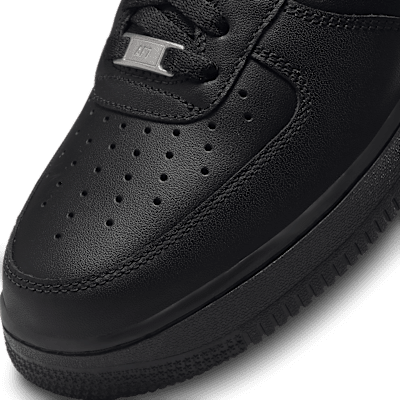 Talla 8.5M -Nike Air Force 1  07