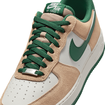 Nike Air Force 1  07 LV8
