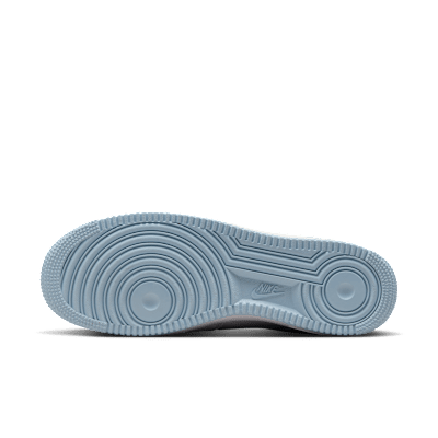 talla 7.5 hombre Nike Air Force 1  07 LV8