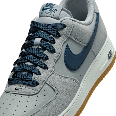 Nike Air Force 1  07 LV8