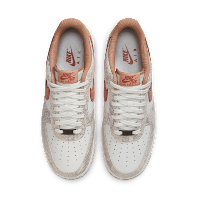 Nike Air Force 1  07 LV8