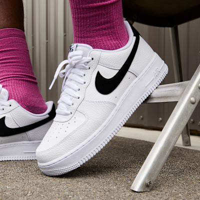 Talla 9 - Nike Air Force 1  07