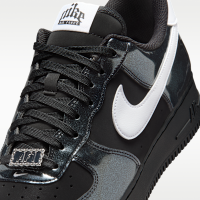 Nike Air Force 1  07 LV8