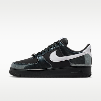 Nike Air Force 1  07 LV8