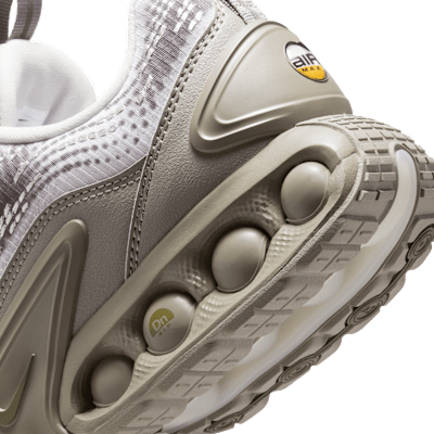 Talla M9.5 - Nike Air Max Dn