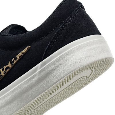 Talla 6.5 - Nike Charge Suede SE, Talla 6.5W