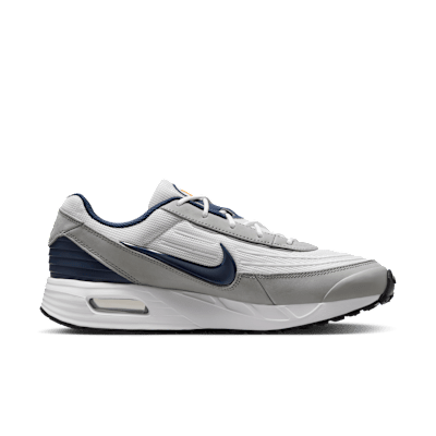 Talla 8.5 hombre  Nike College Air Max Verse  Michigan