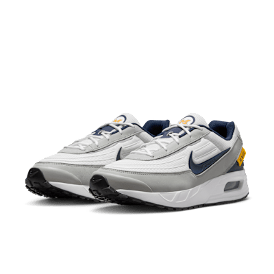 Talla 8.5 hombre  Nike College Air Max Verse  Michigan