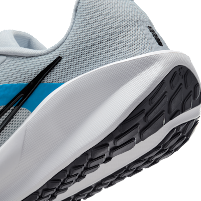 Talla: 10.5 M  - Nike Downshifter 13