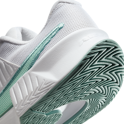 Nike GP Challenge Pro