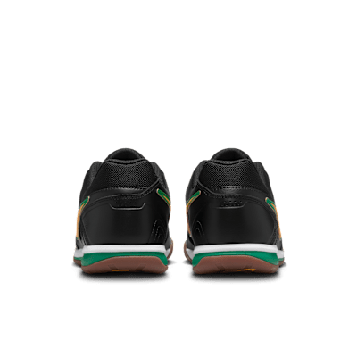 Nike Gato
