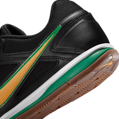 Nike Gato