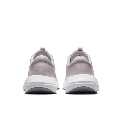 Talla 6 women vNike In Season TR 13