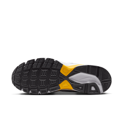 Talla 9.5 Nike Initiator