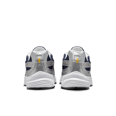 Talla 9.5 Nike Initiator