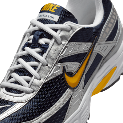 Talla 9.5 Nike Initiator
