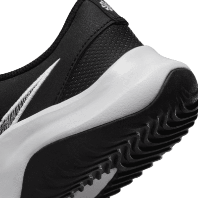 Nike Legend Essential 3 Next Nature