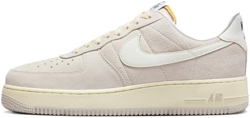 Nike Mens Air Force 1 07 Sneaker
