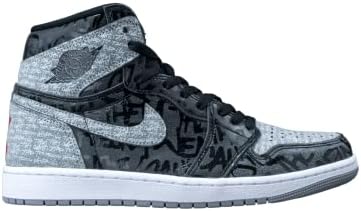 Talla 11 men Nike Mens Air Jordan 1 Retro High OG Sneaker