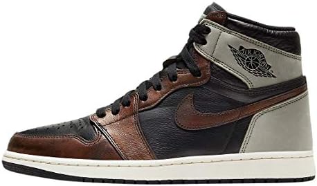 Talla 11 men Nike Mens Air Jordan 1 Retro High OG Sneaker