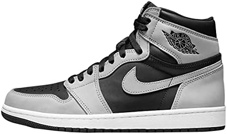 Talla 11 men Nike Mens Air Jordan 1 Retro High OG Sneaker