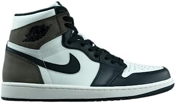 Talla 11 men Nike Mens Air Jordan 1 Retro High OG Sneaker