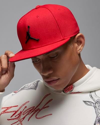 Nike Mens CAPS
