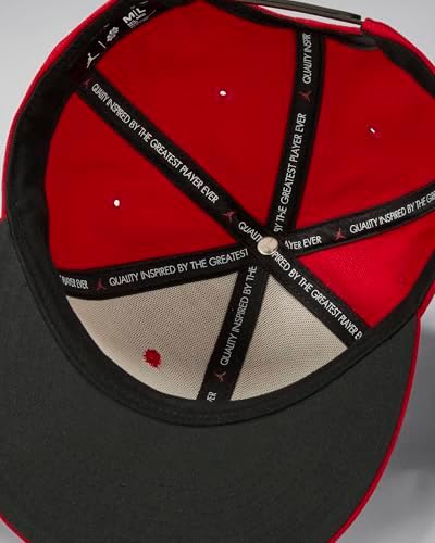 Nike Mens CAPS