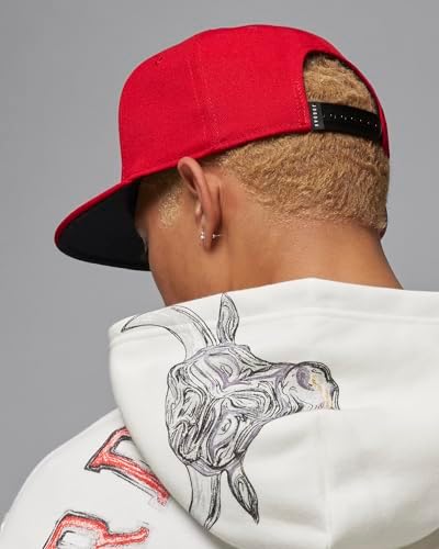 Nike Mens CAPS