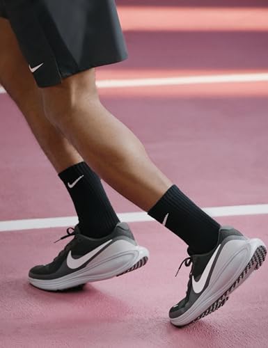 Nike Mens Revolution 8 Road Running Shoes