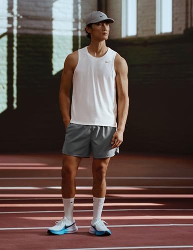 Nike Mens Revolution 8 Road Running Shoes