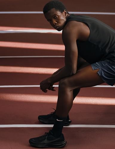 Nike Mens Revolution 8 Road Running Shoes