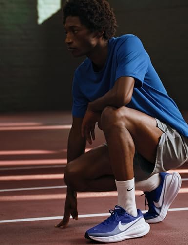 Nike Mens Revolution 8 Road Running Shoes