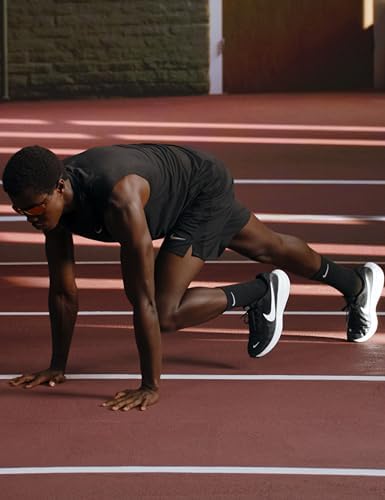 Nike Mens Revolution 8 Road Running Shoes