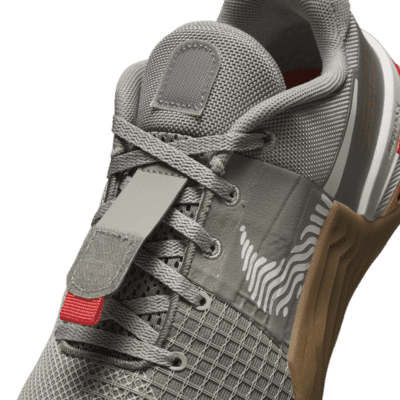 Talla: 9.5 men Nike Metcon 8