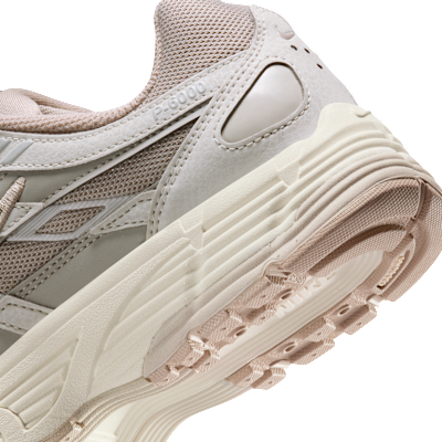 Talla W 6.5 / M 5 - Nike P-6000 Zapatos de mujer con detalles reflectantes