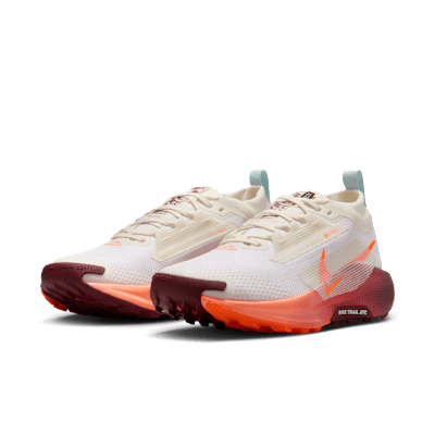 Talla W7.5 - Nike Pegasus Trail 5 GORE TEX