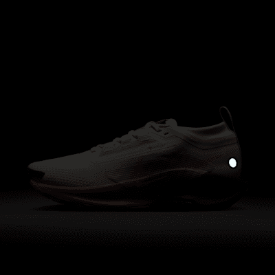 Talla W7.5 - Nike Pegasus Trail 5 GORE TEX