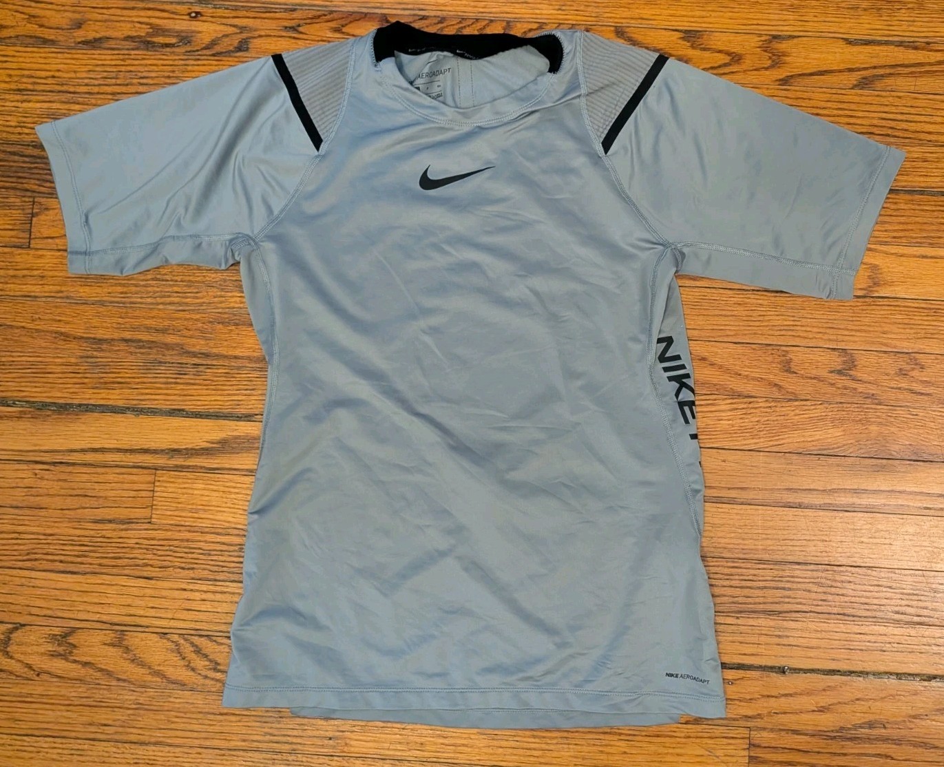 Nike Pro Performance T Shirt Men s Small Gray
