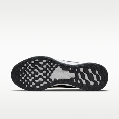 Nike Revolution 6