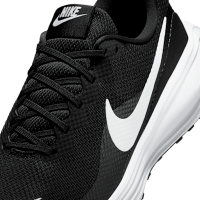 Nike Revolution 8