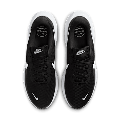 Nike Revolution 8