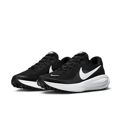 Nike Revolution 8