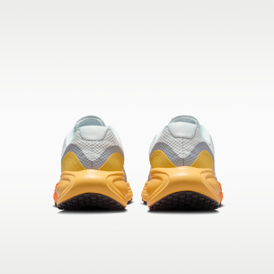 Nike Revolution 8